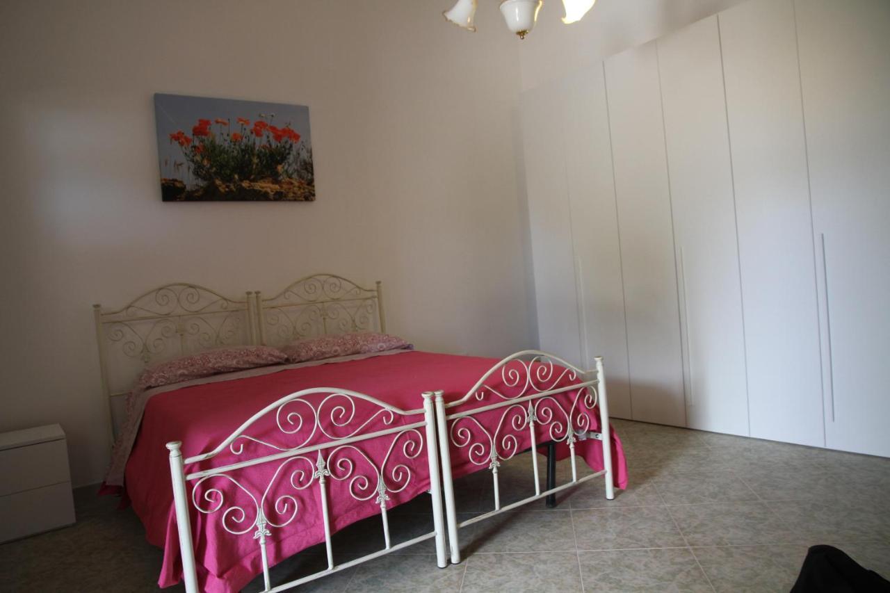 Bed and Breakfast Le Due Capanne Castiglione d'Otranto Esterno foto